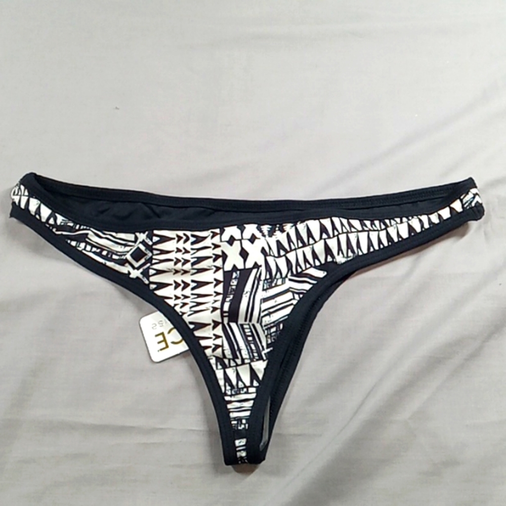 L Space Bikini Bottom Women SMALL Cruisewear Resort New  BLACK WHITE ITSY CUT